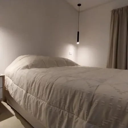 Adrogue Apartment Ezeiza Airport Shuttle 24Hs Burzaco Exterior photo