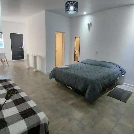 Adrogue Apartment Ezeiza Airport Shuttle 24Hs Burzaco Exterior photo