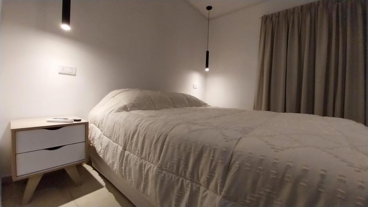 Apartment Adrogue Ezeiza Airport Shuttle 24hs