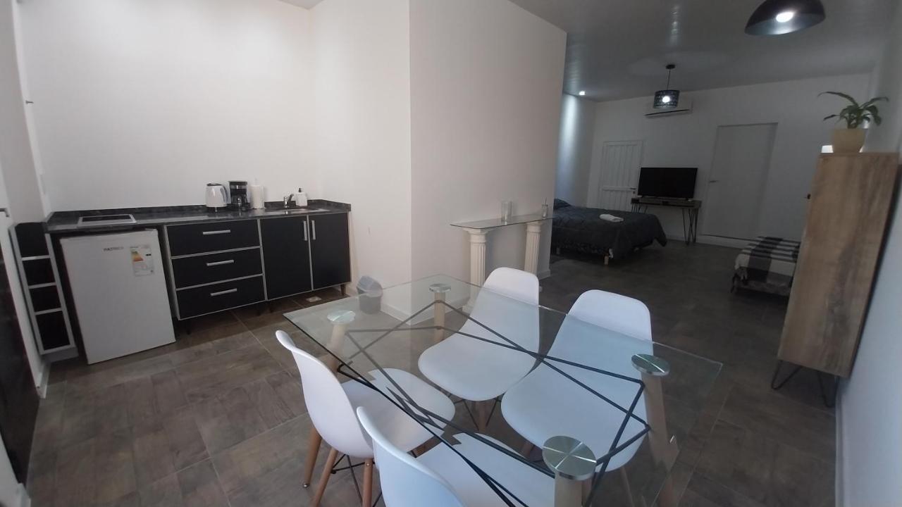 Apartment Adrogue Ezeiza Airport Shuttle 24hs Burzaco